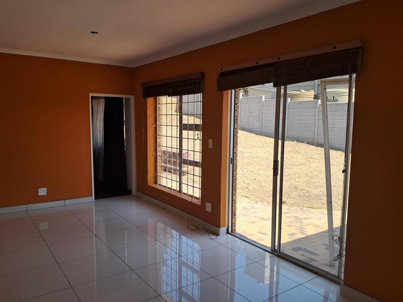 3 Bedroom Property for Sale in Vierlanden Western Cape